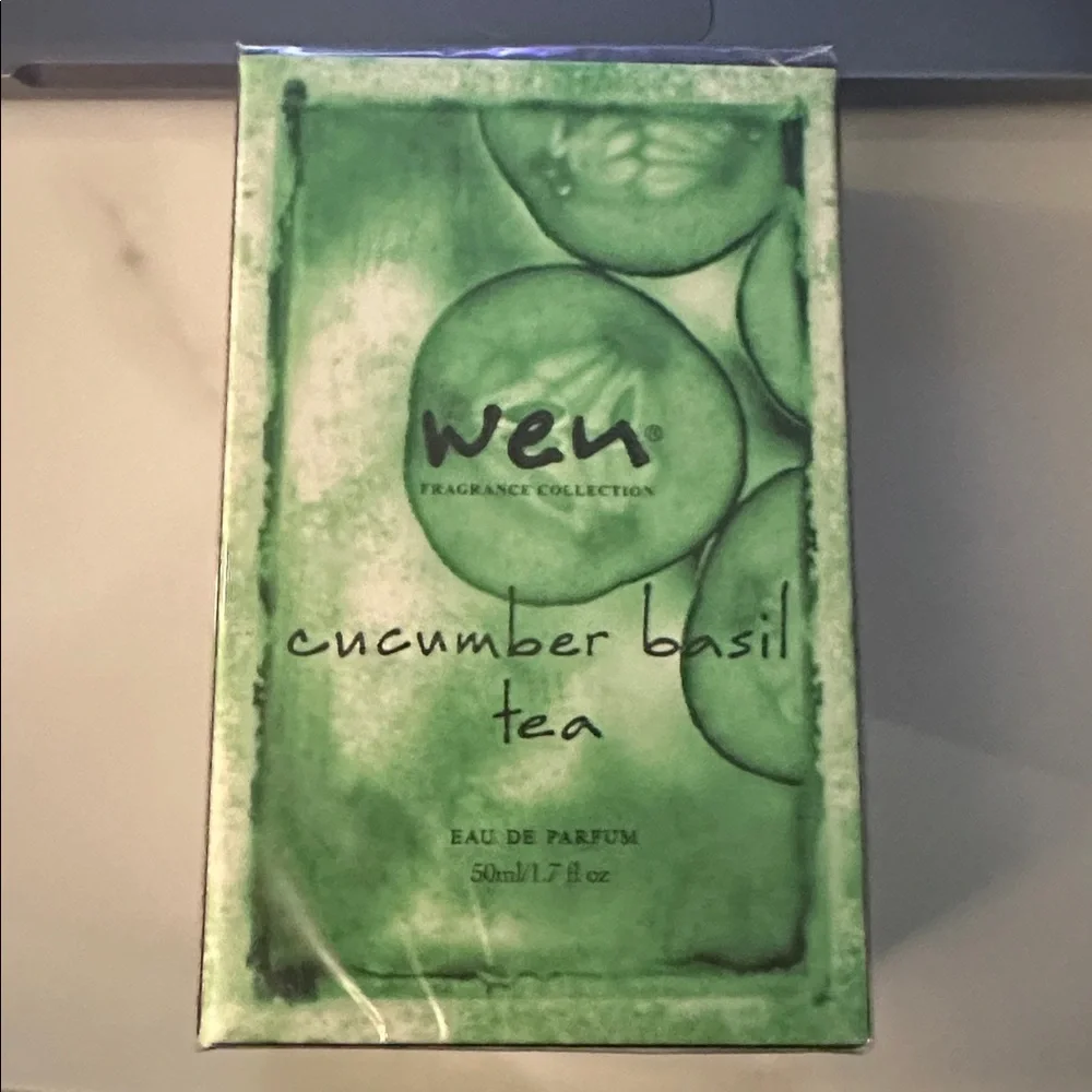 🍃🥒💚 Smell like a snack… a very hydrated one 💚🥒🍃 Wen Cucumber Basil Tea